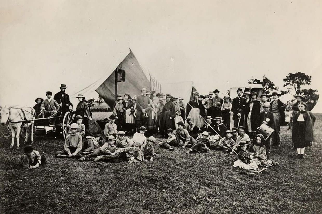 The history of summer camps in the US