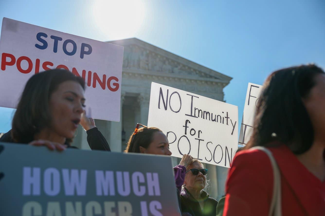 Bayer wins protection from Roundup cancer claims
