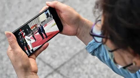 Trust in news hits a new low, research suggests